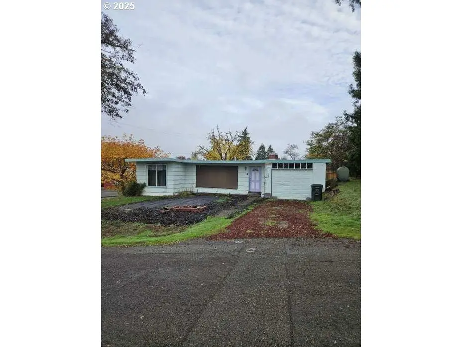 104 SE Eighth St, Oakland, OR 97462 - Image #1