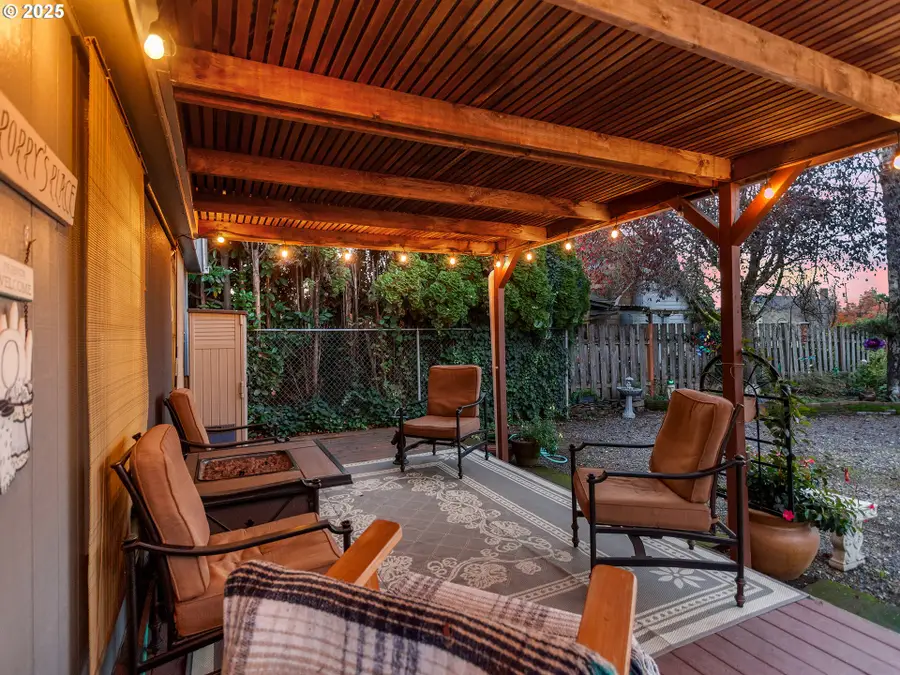 299 SW 3rd Ave, Canby, OR 97013 - Image #2