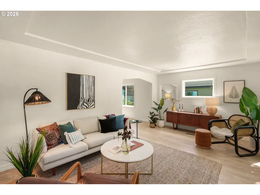402 SE 31st Ave, Portland, OR 97214 - #2