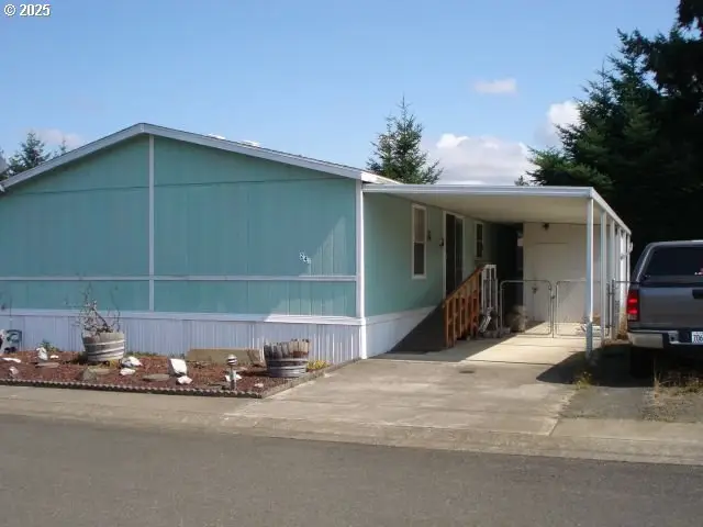 241 Twin Oaks Loop, Winston, OR 97496 - Image #2