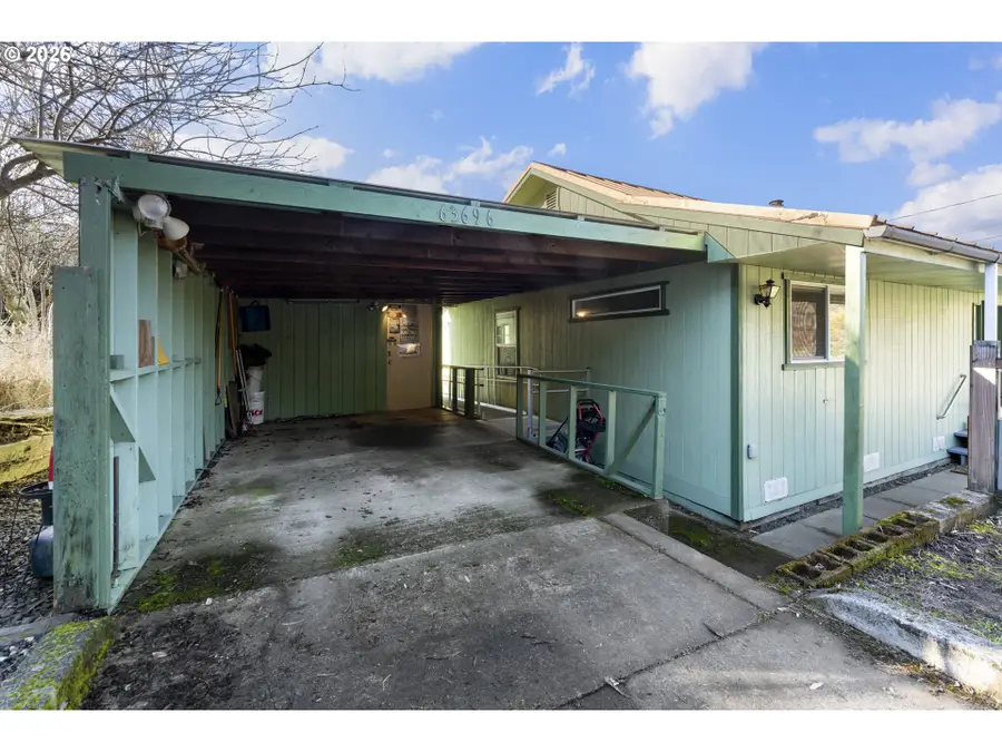 63696 Harriet Rd, Bunker Hill, OR 97420 - #3