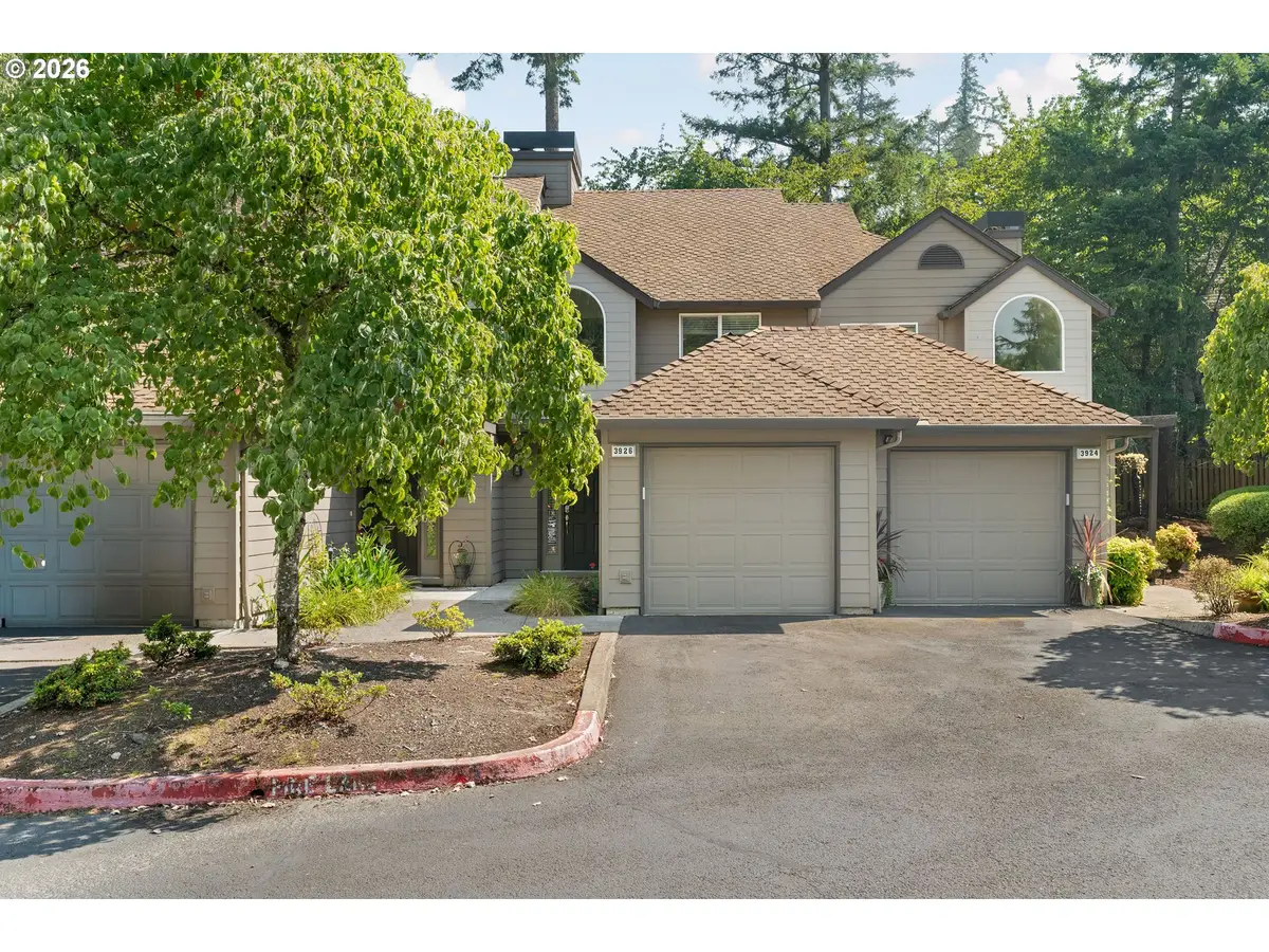 3926 Carman Dr, Lake Oswego, OR 97035 - #1