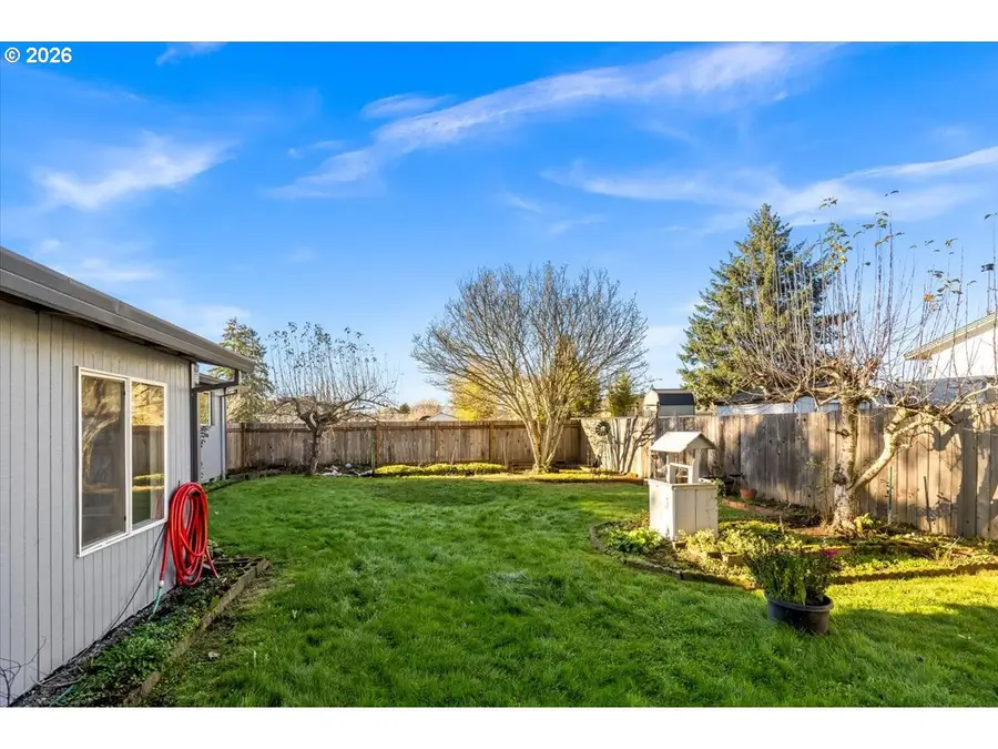 904 S Magnolia St, Cornelius, OR 97113 - Image #3