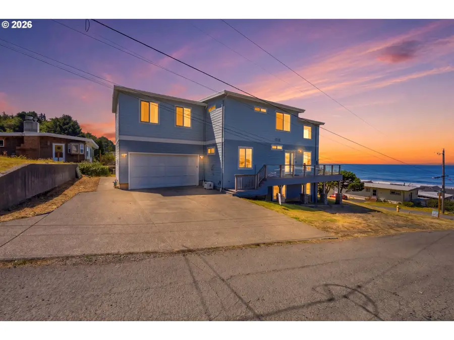 2030 NE 66th St, Lincoln City, OR 97367 - #3