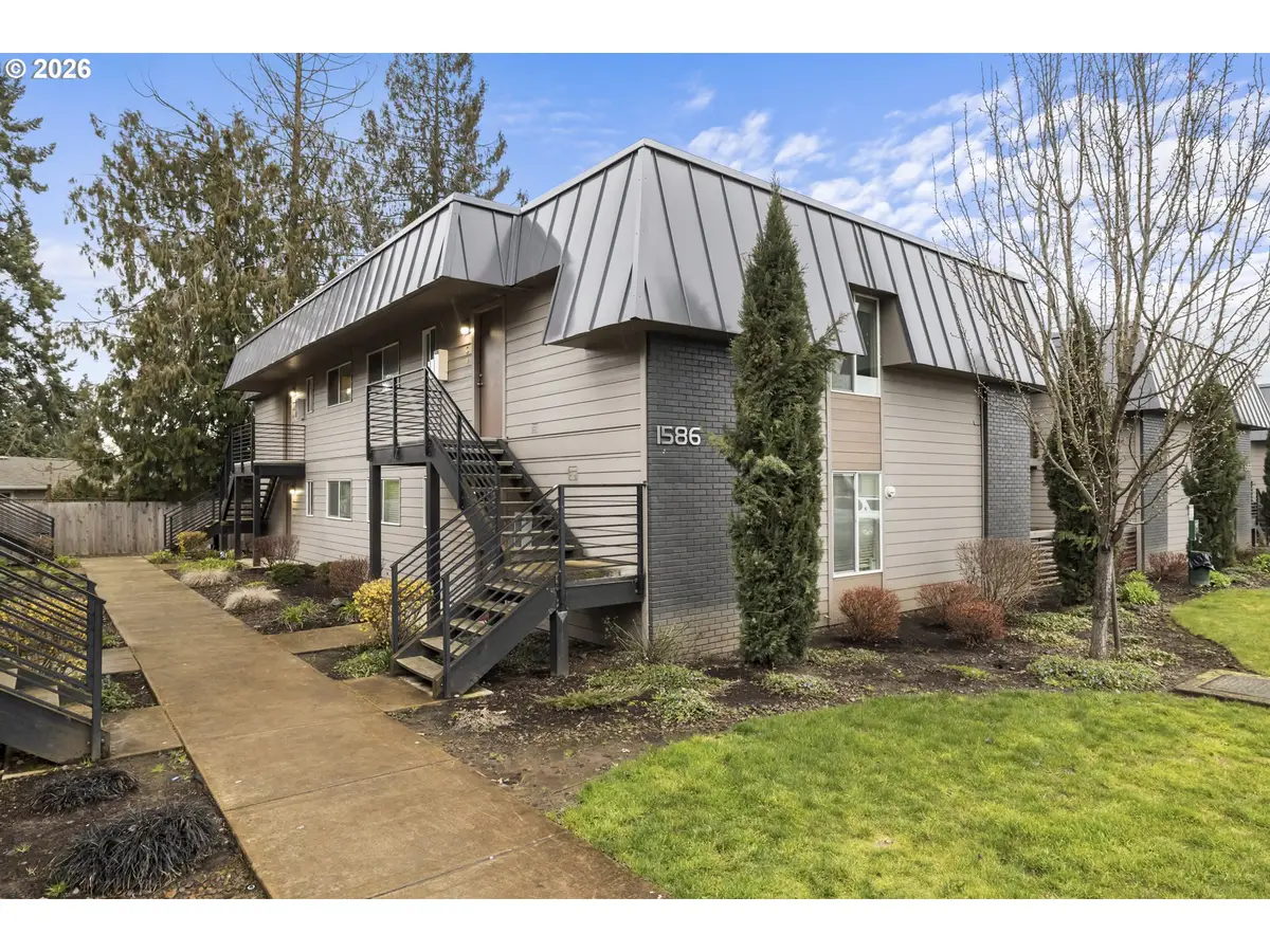1570 James St, Woodburn, OR 97071 - #1
