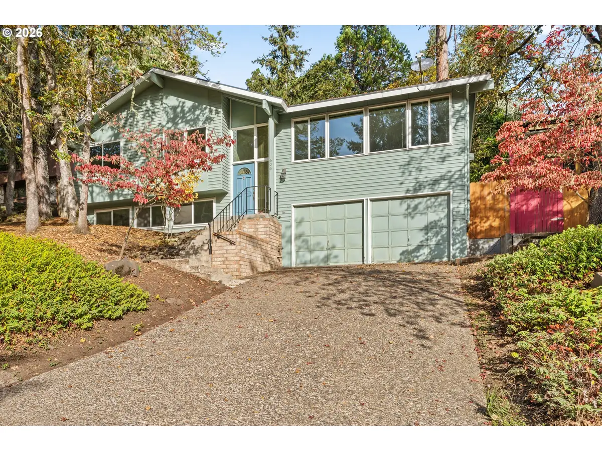 505 Lochmoor Pl, Eugene, OR 97405 - #1
