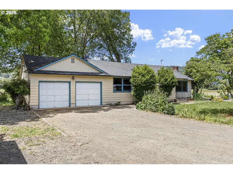 308 Helweg Rd, Winston, OR 97496 - #2