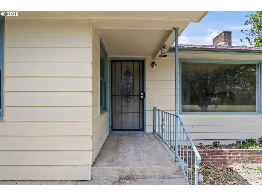 308 Helweg Rd, Winston, OR 97496 - #3