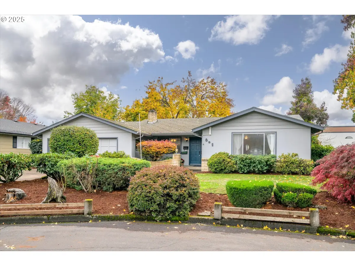 601 Blackstone St, Springfield, OR 97477 - Image #1