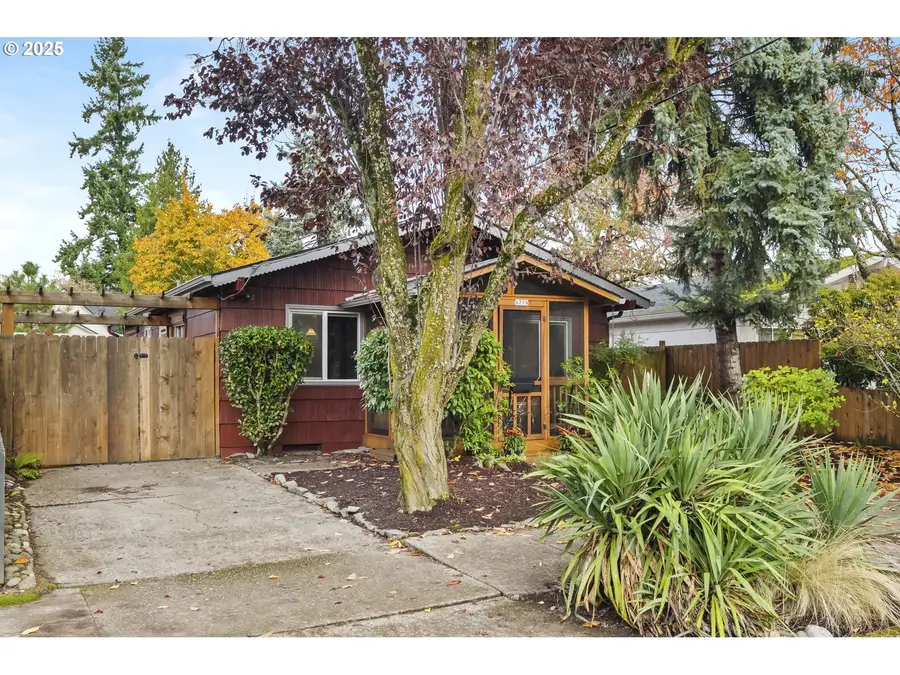 6719 SE Cora St, Portland, OR 97206 - Image #2