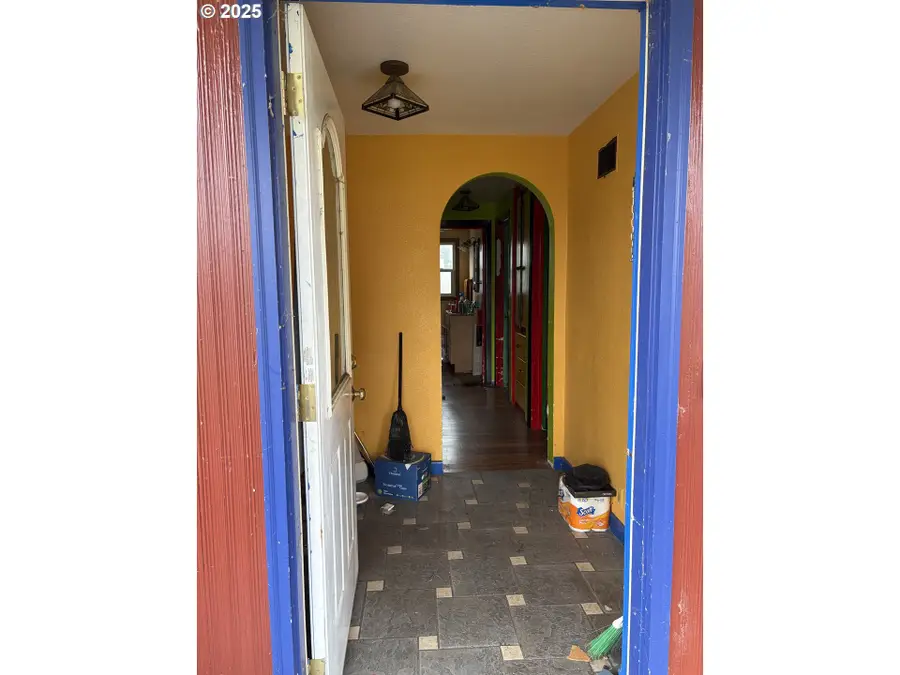 4135 Concord St, Eugene, OR 97402 - Image #2