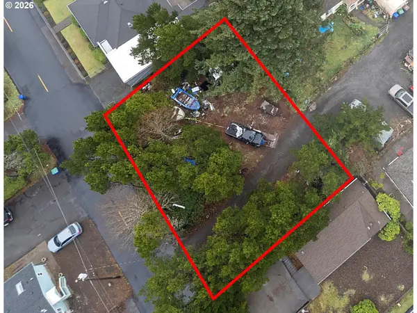 1032 SW 14th St, LincolnCity, OR 97367