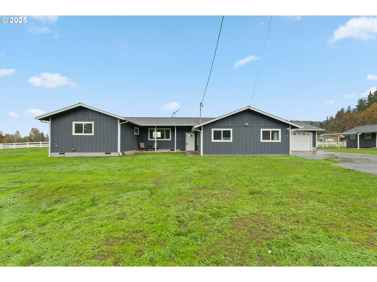 708 Heather Ln, Roseburg, OR 97471 - Image #1