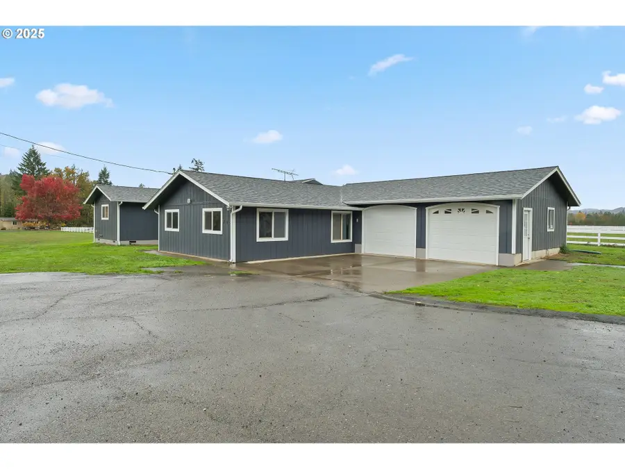 708 Heather Ln, Roseburg, OR 97471 - Image #2