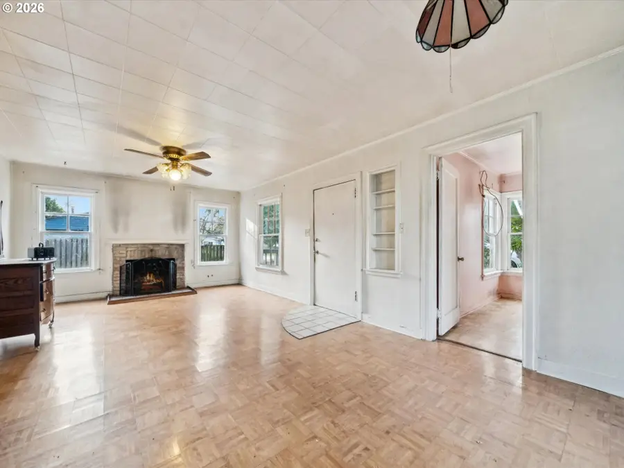 10452 SE 55th Ave, Milwaukie, OR 97222 - Image #3