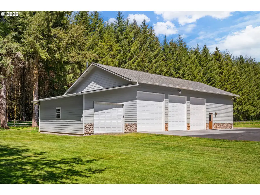 112 Chapman Rd, Castle Rock, WA 98611 - #2
