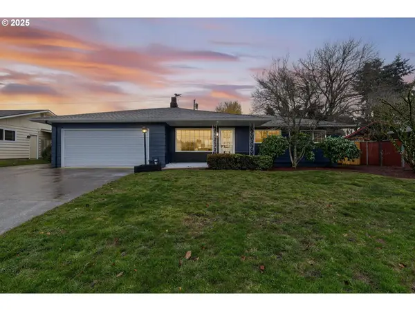 14056 NE Knott St, Portland, OR 97230