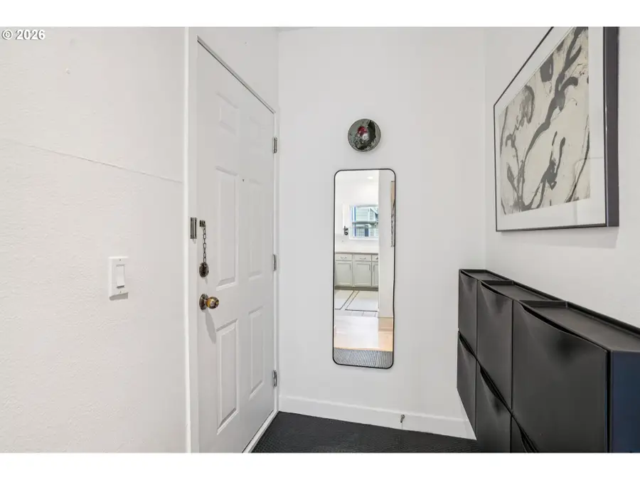 606 S Nevada St, Portland, OR 97219 - #3