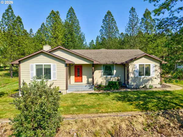 757 Echo Dr, Roseburg, OR 97470