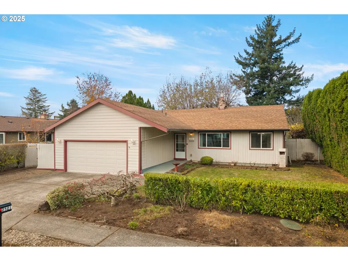 2521 SE Clark Ct, Troutdale, OR 97060 - Image #1