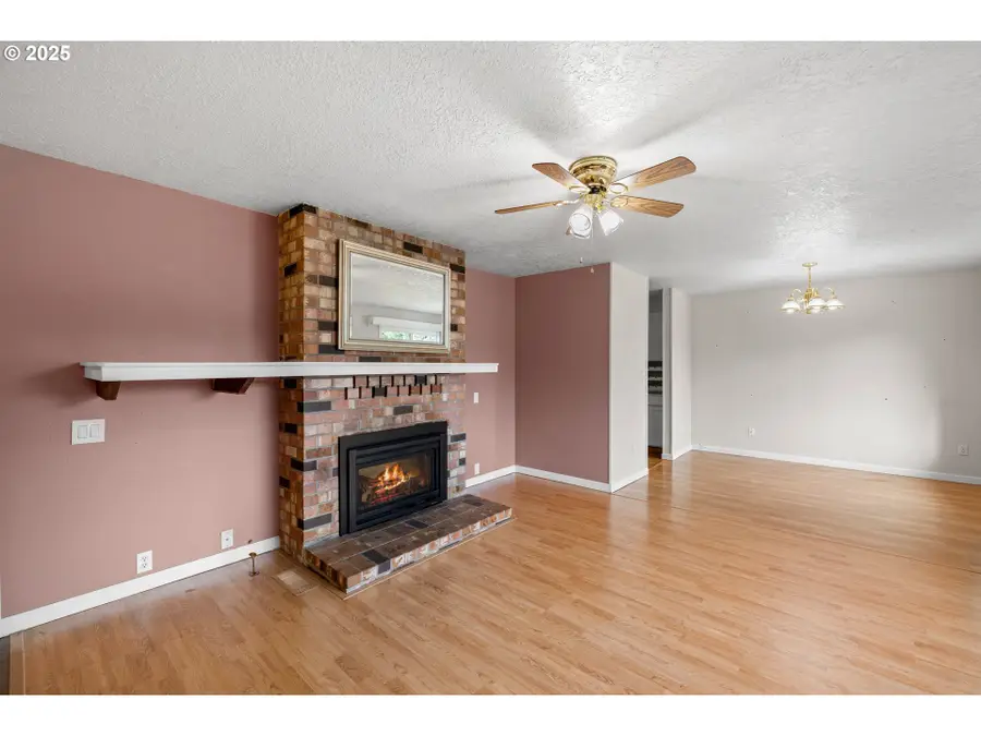 2521 SE Clark Ct, Troutdale, OR 97060 - Image #3