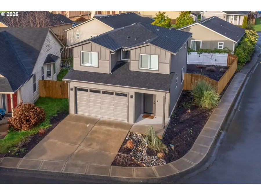 109 Hill Dr, Cathlamet, WA 98612 - #3