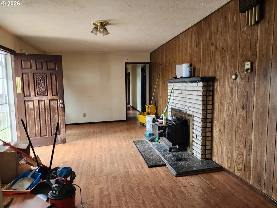 7929 SE Duke St, Portland, OR 97206 - #3