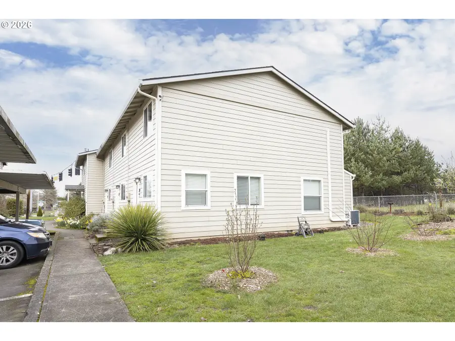 3305 E Vittoria Way #24, Newberg, OR 97132 - #3