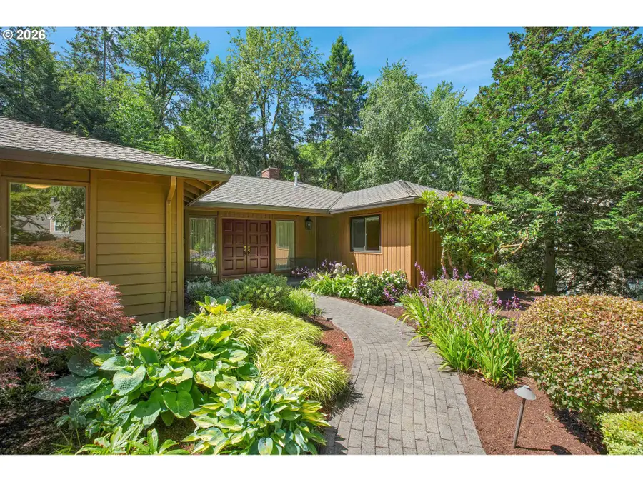 21 Westminster Dr, Lake Oswego, OR 97034 - #2