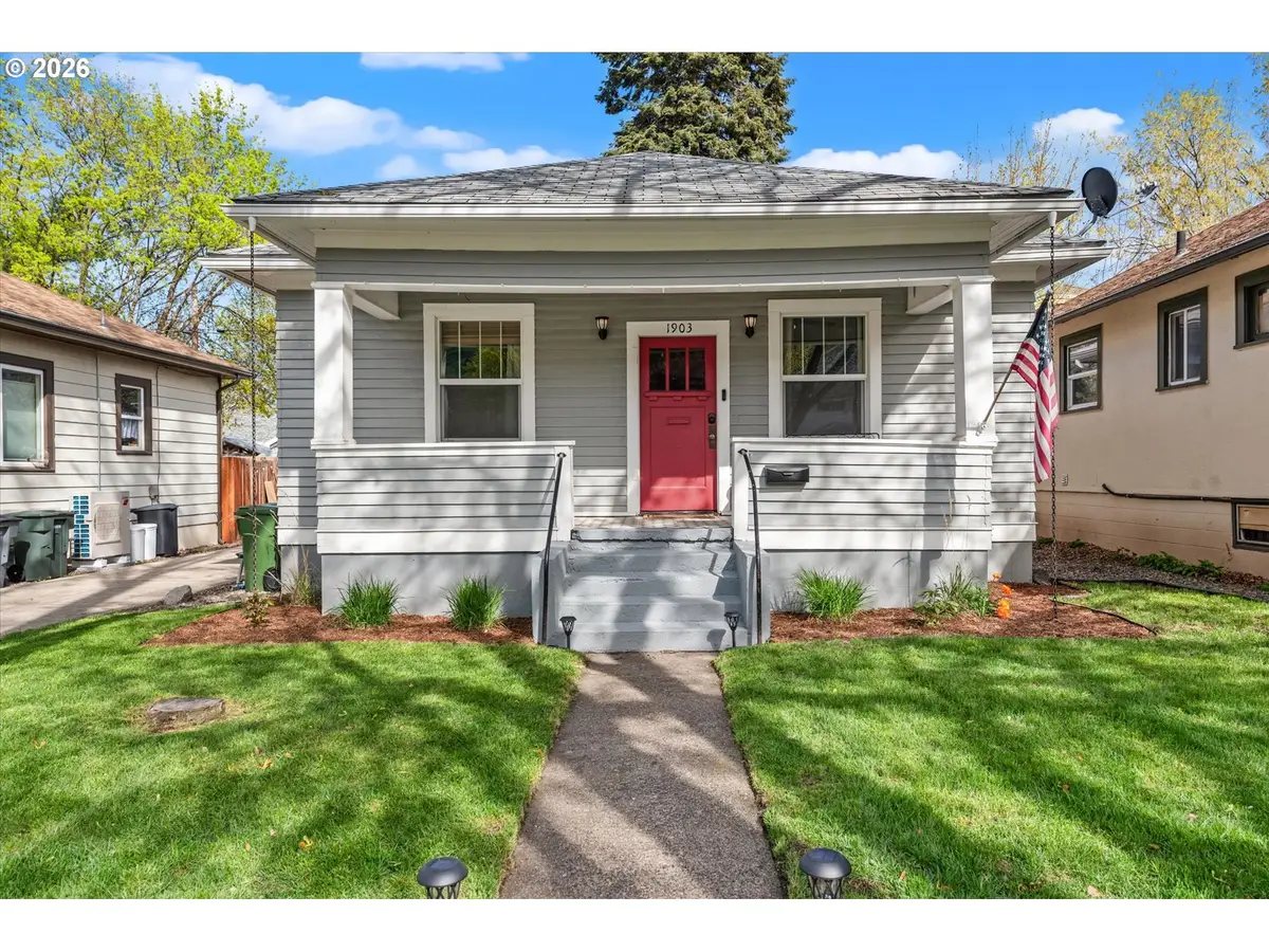 1903 Cedar St, La Grande, OR 97850 - #1
