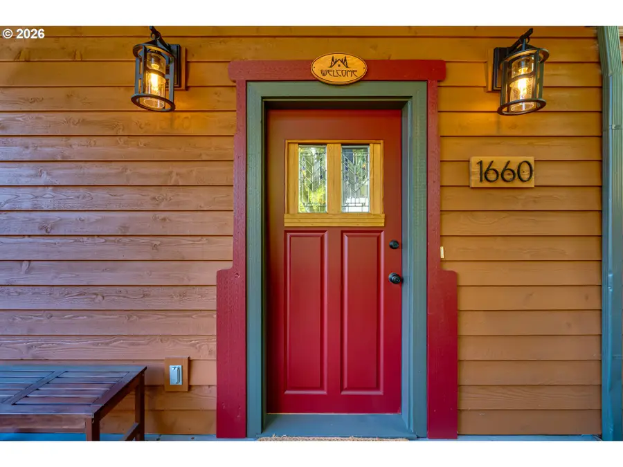 1660 Leatherwood Dr, Eugene, OR 97405 - #3