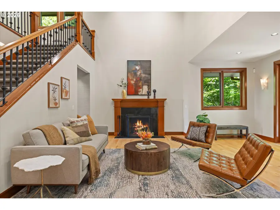 4633 SW Hillside Dr, Portland, OR 97221 - #3