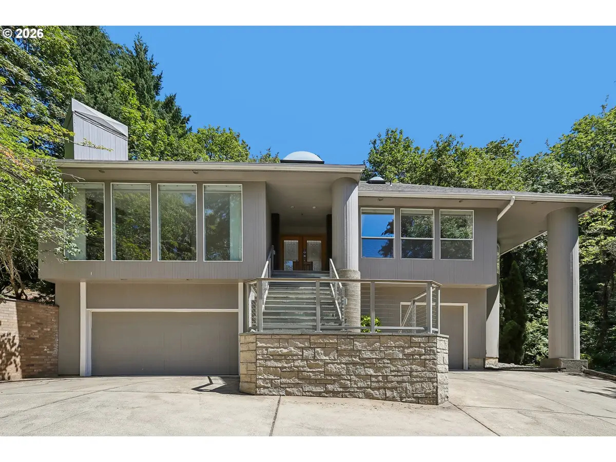 10838 S Southridge Dr, Portland, OR 97219 - #1