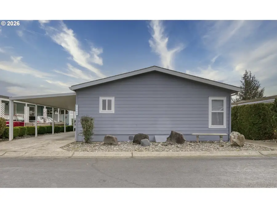 51500 SE Westlake Dr, Scappoose, OR 97056 - Image #2