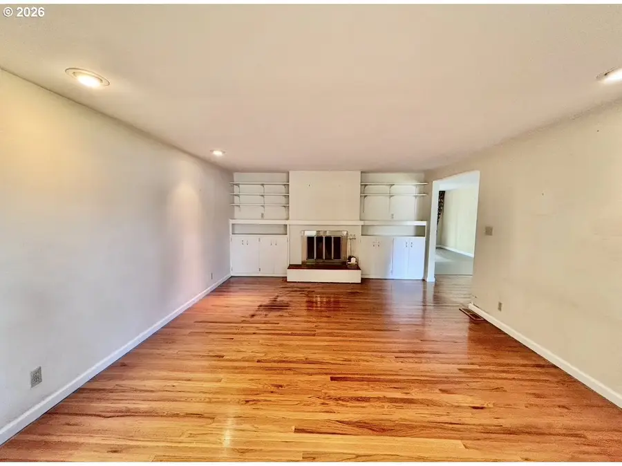 45 Rustic Pl, Eugene, OR 97401 - #3