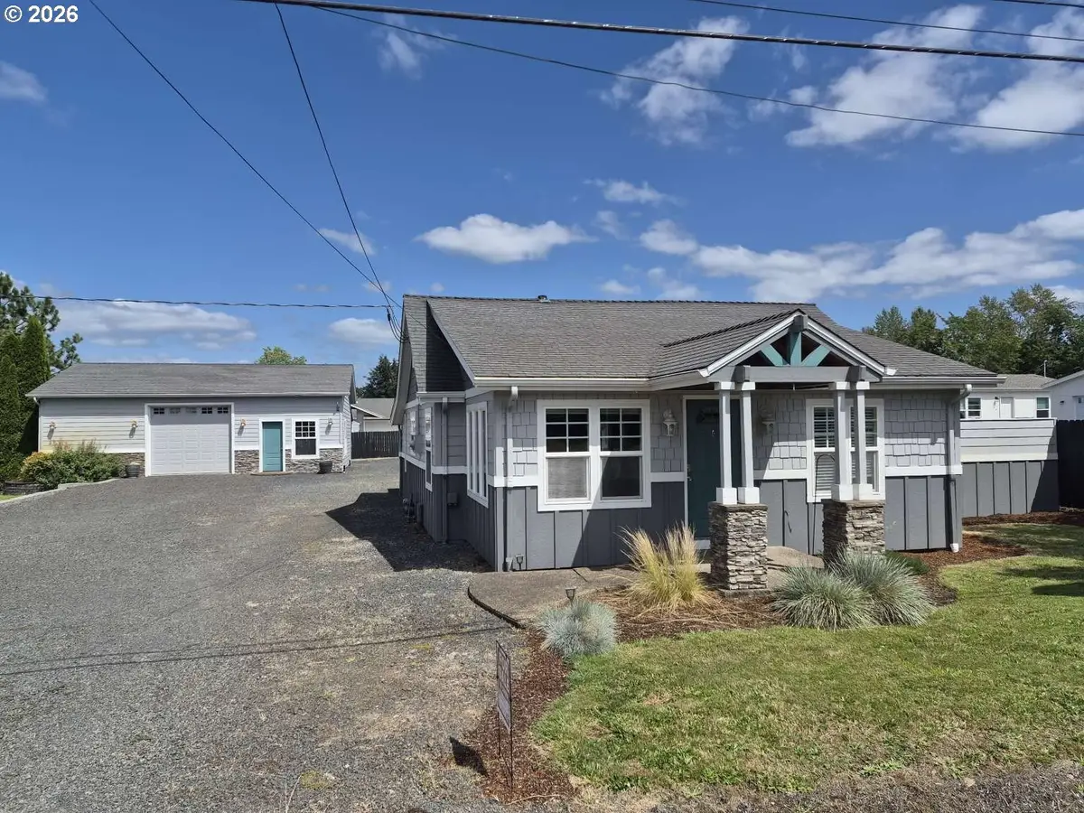 355 Central Ave, Lebanon, OR 97355 - #1