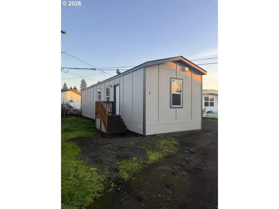 1085 W 1st Ave #R, Junction City, OR 97448 - Image #2