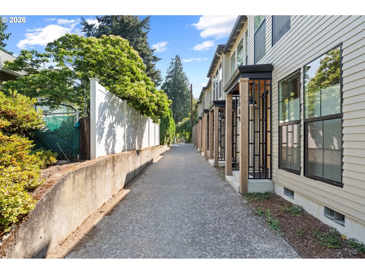 6008 NE 30th Ave, Portland, OR 97211 - #1