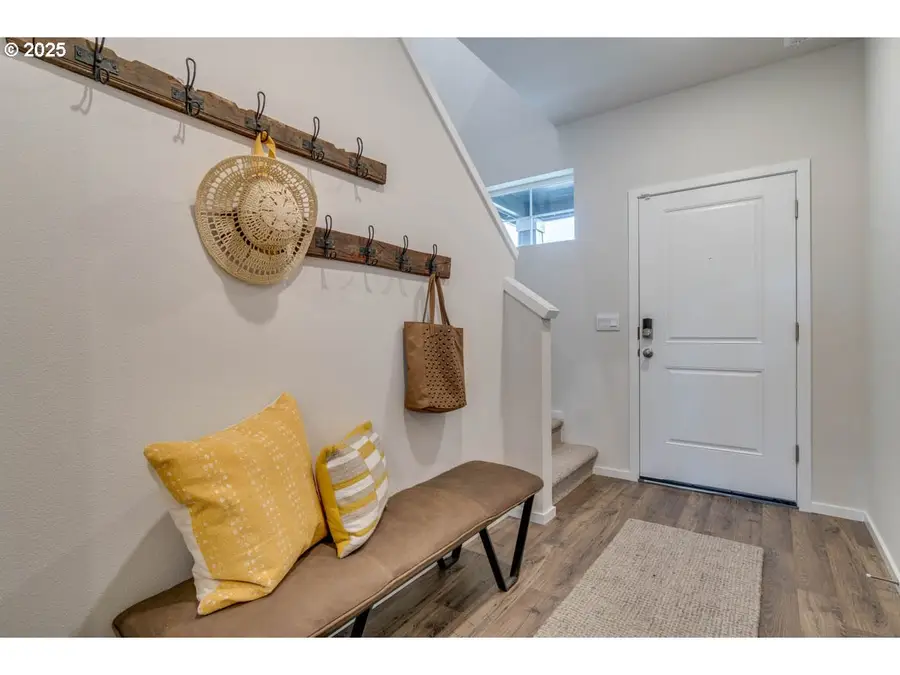 340 Greencrest St Ne, Salem, OR 97301 - Image #2