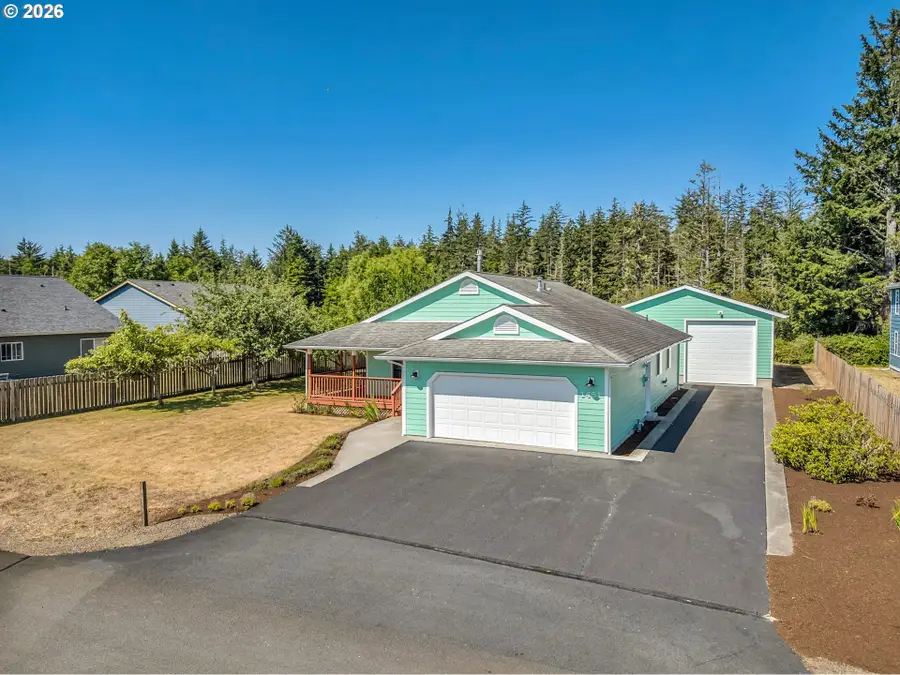 1451 SW Alder Ave, Warrenton, OR 97146 - #2