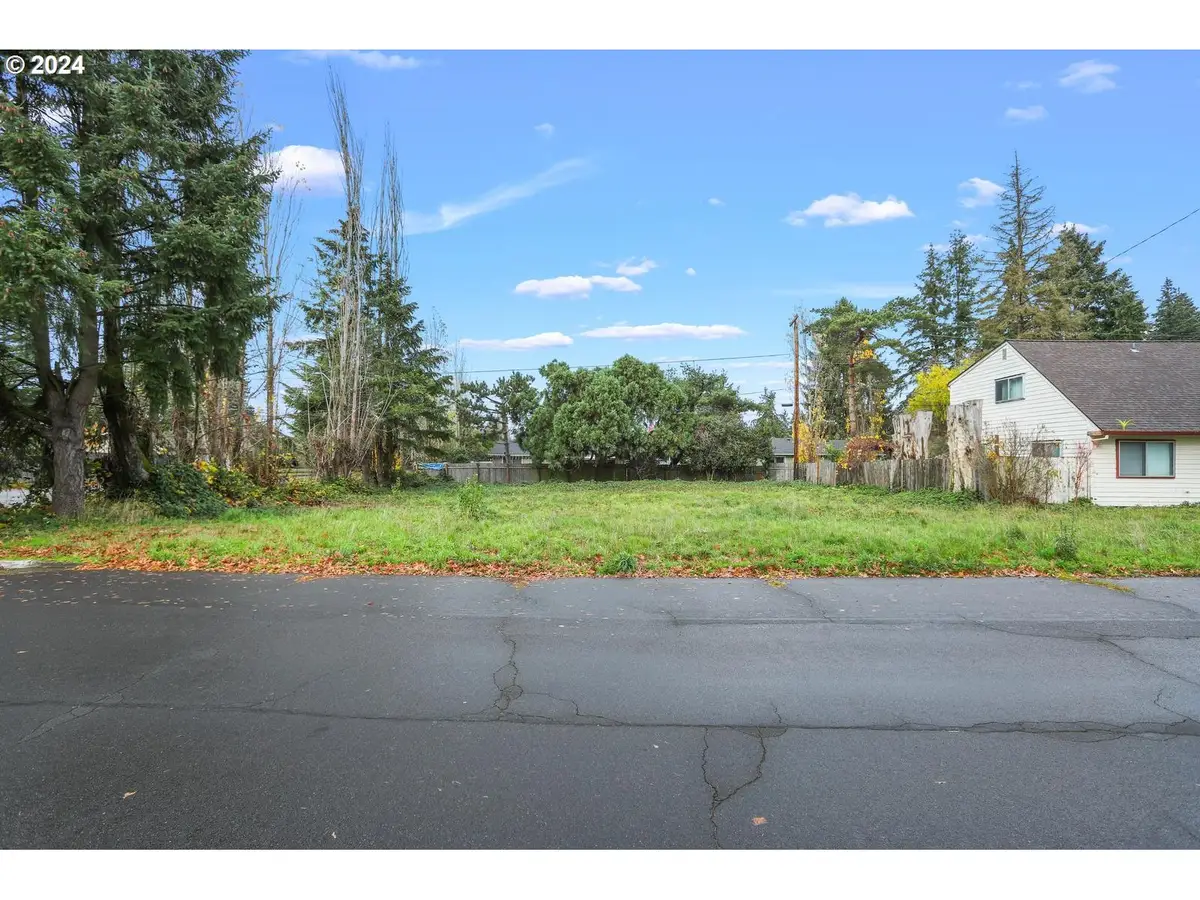 Butternut Dr, Beaverton, OR 97007 - #1