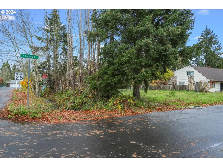 Butternut Dr, Beaverton, OR 97007 - #2