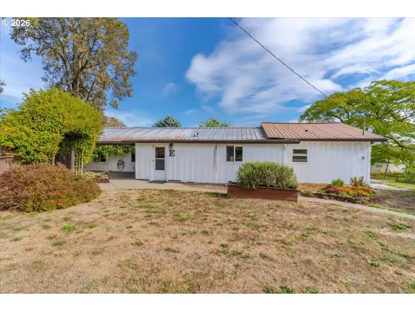 19161 SW Tile Flat Rd, Beaverton, OR 97007