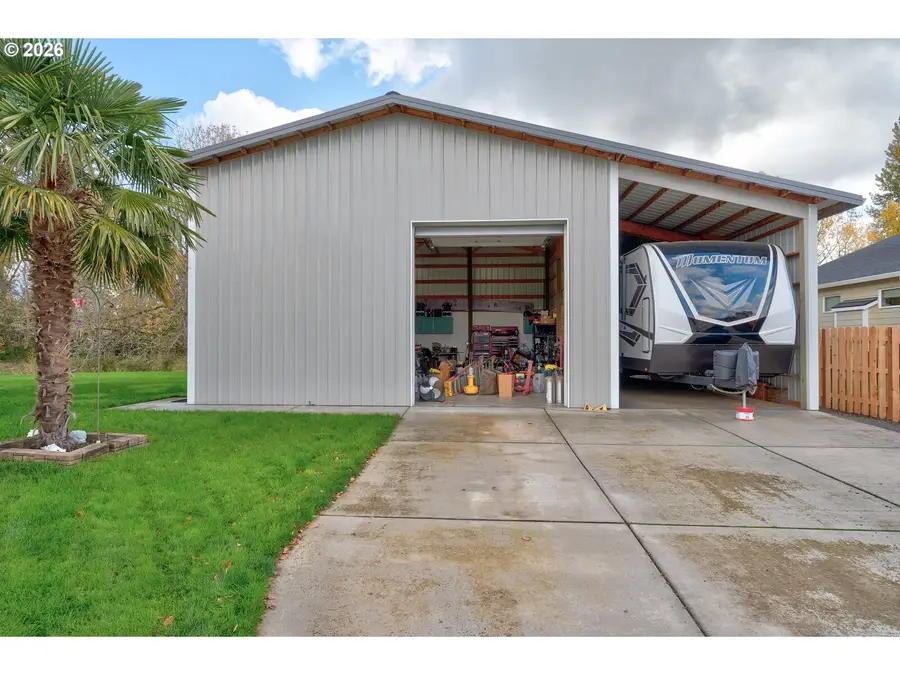 470 Burghardt Dr, Molalla, OR 97038 - Image #3