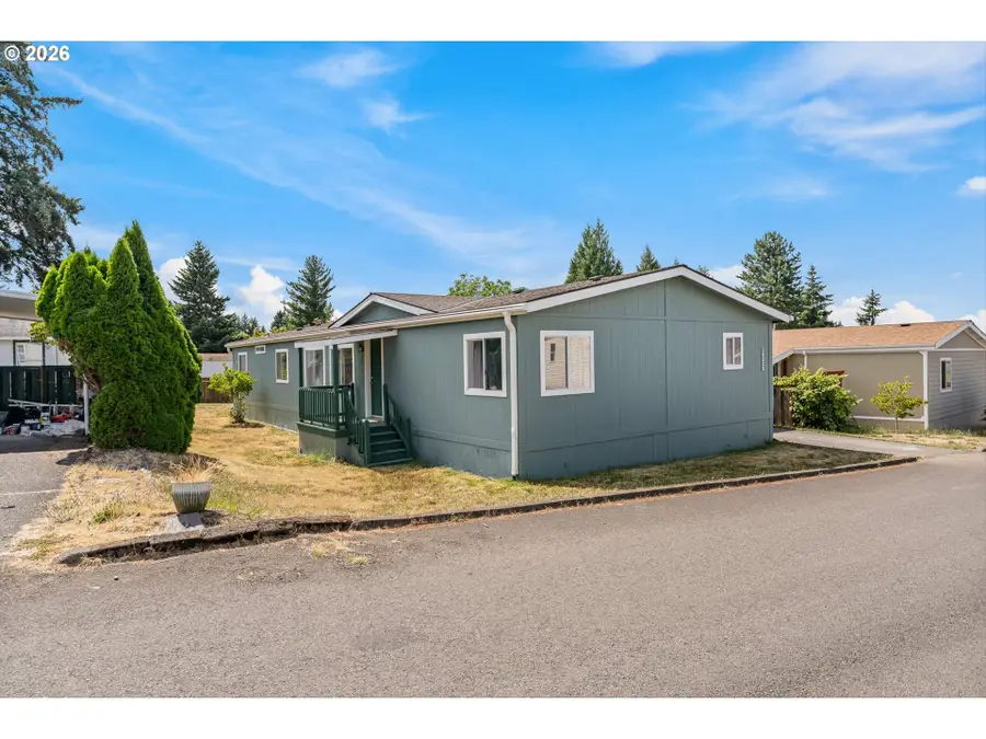 18225 S Silverwood Dr, Northwest Clackamas, OR 97045 - #2