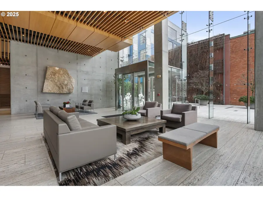 1221 SW 10th Ave #1412, Portland, OR 97205 - #2