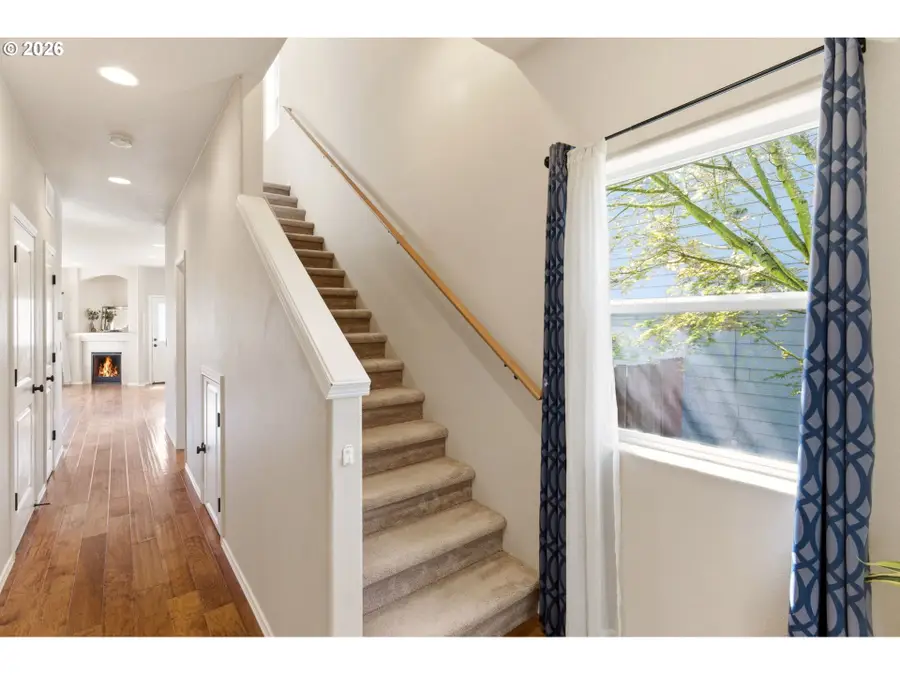 815 NW 1st Ave, Canby, OR 97013 - #3