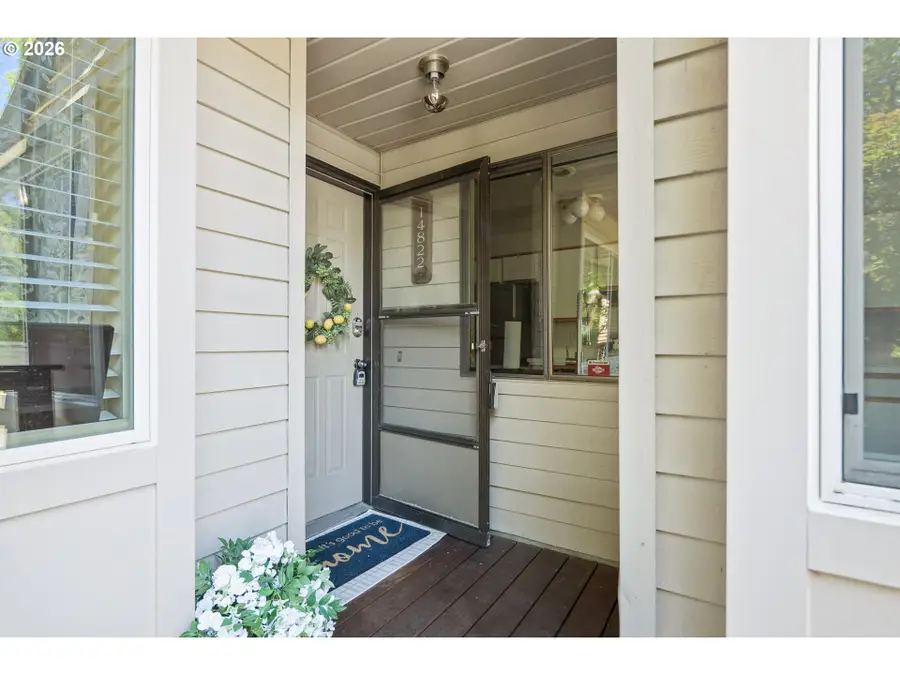 14822 SW 109th Ave, Tigard, OR 97224 - #2