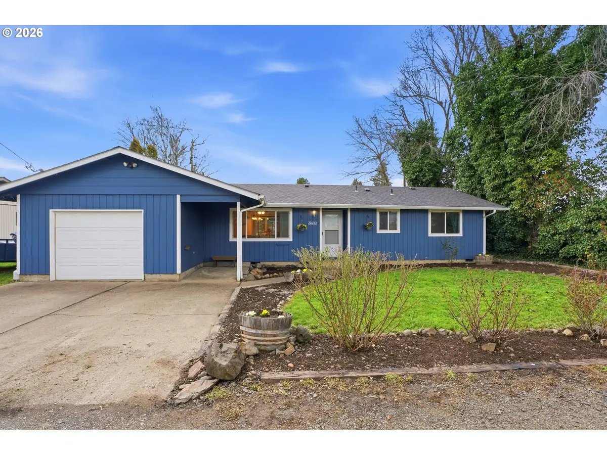 224 6th St, Dayton, OR 97114 - #1