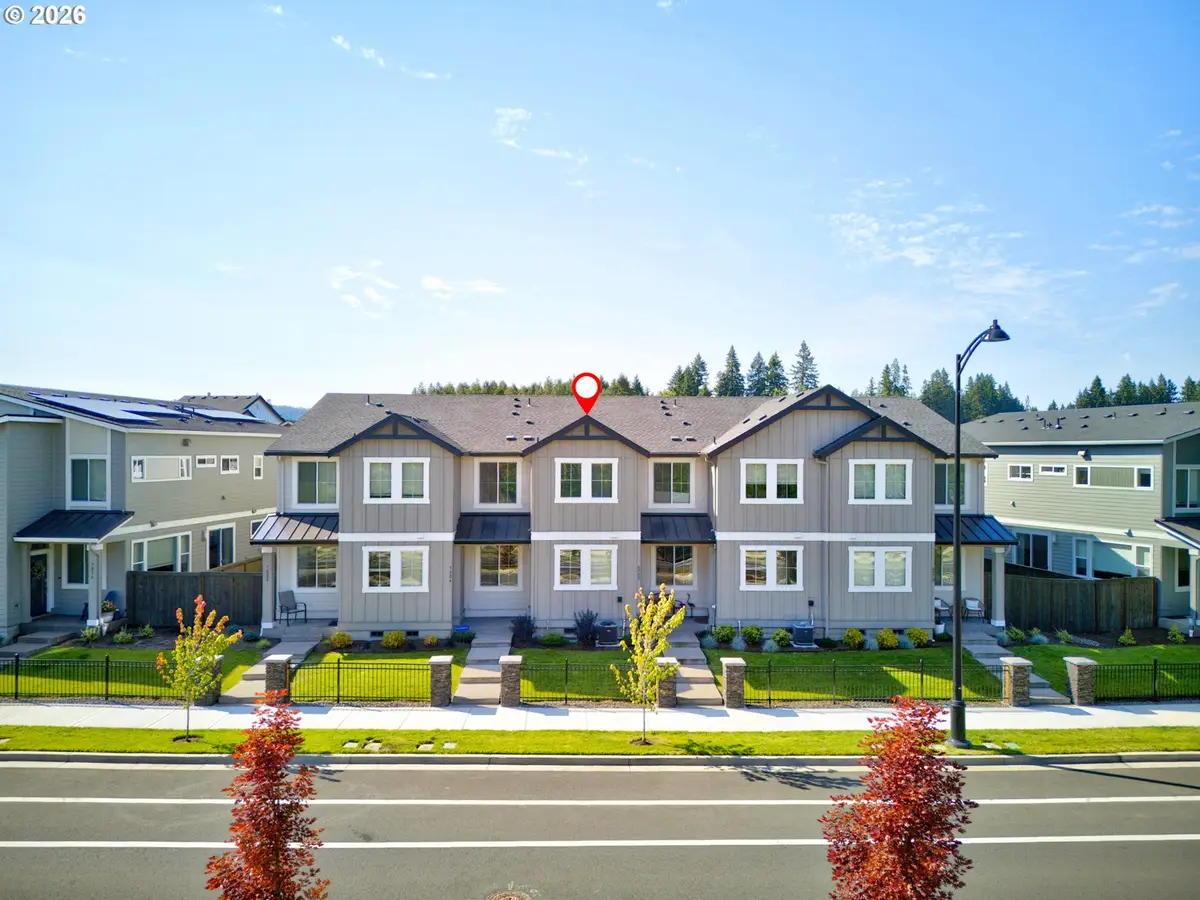 7004 SE Butternut Creek Pkwy, Hillsboro, OR 97123 - #1